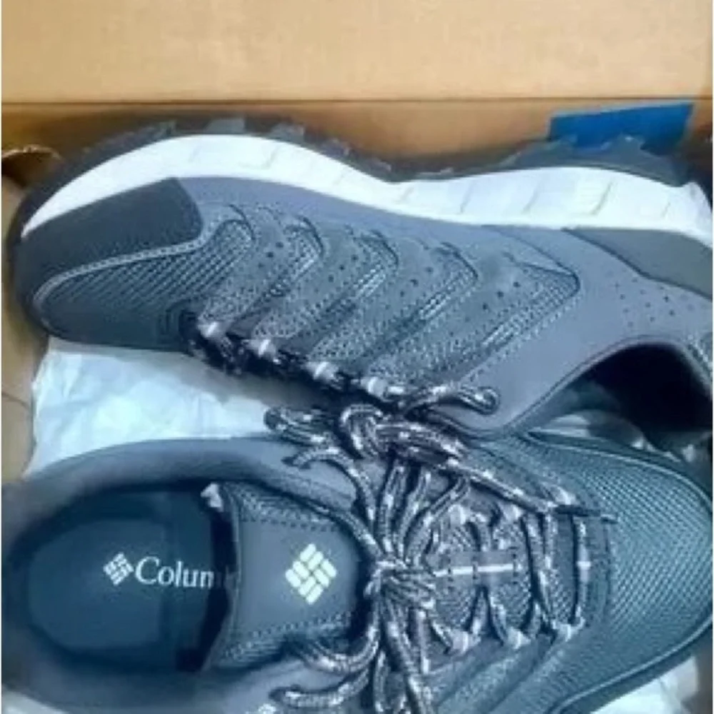 Columbia Men's Gray Athletic Trail Sneakers
